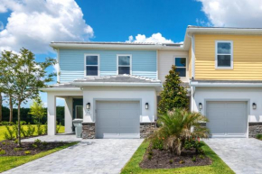 Luxury 3 Bedroom Townhouse with Patio - 768DR